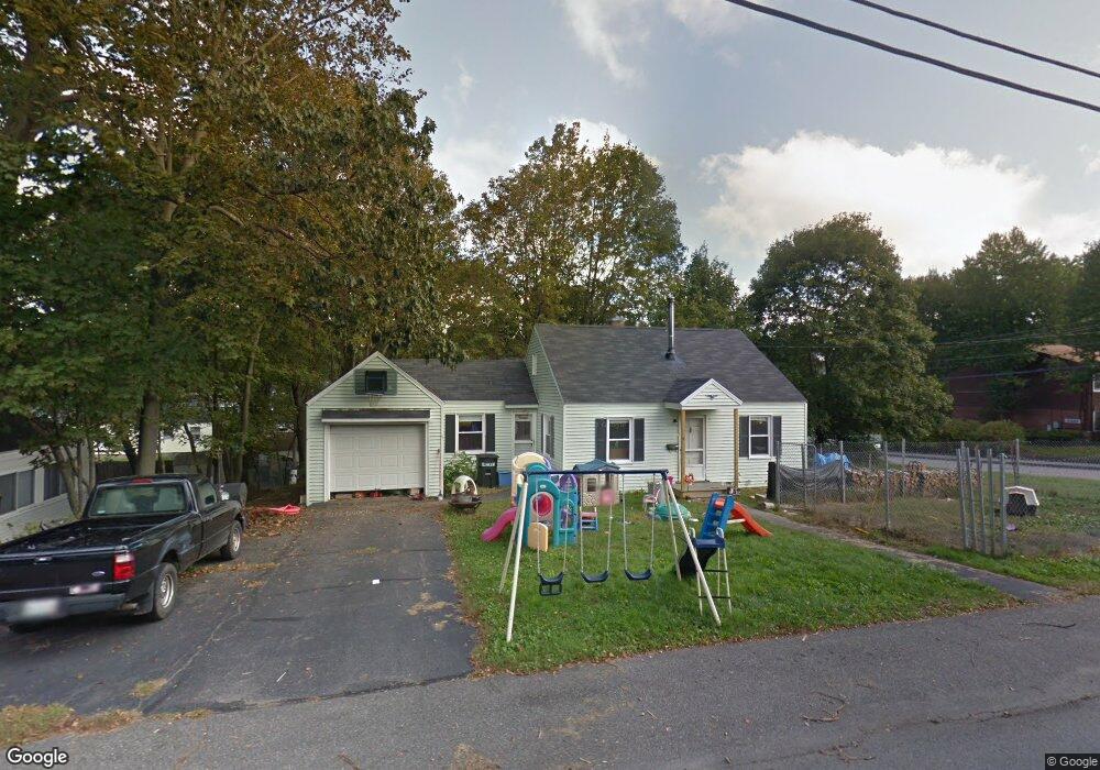 31 Dismukes St, Kittery, ME 03904 - photo 1