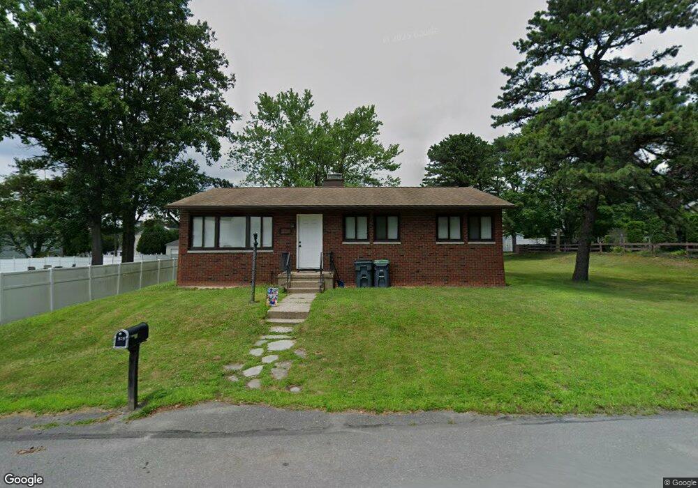 525 Carleton Ave, Hazleton, PA 18201 - photo 1