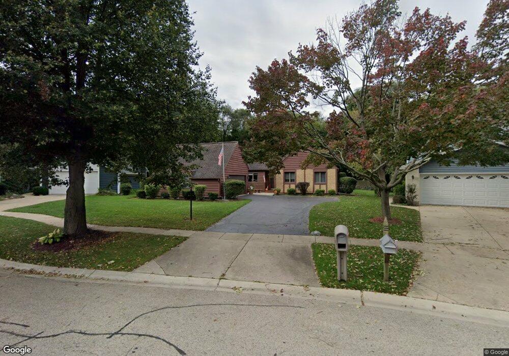 351 Cornell Ln, Algonquin, IL 60102 - photo 1