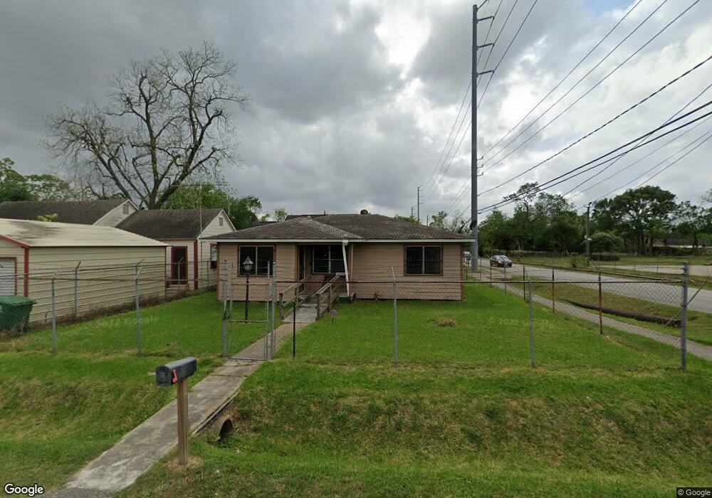 6815 Cours St, Houston, TX 77093 - photo 1