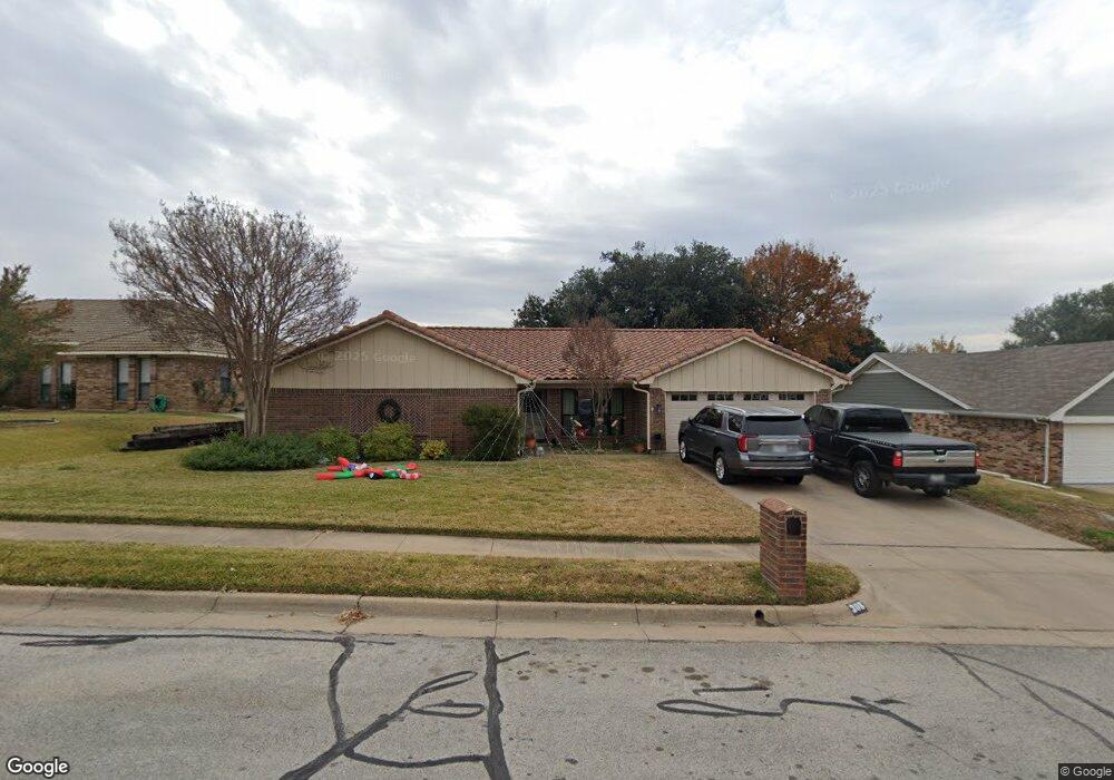 308 Norfolk Ct, Bedford, TX 76021 - photo 1