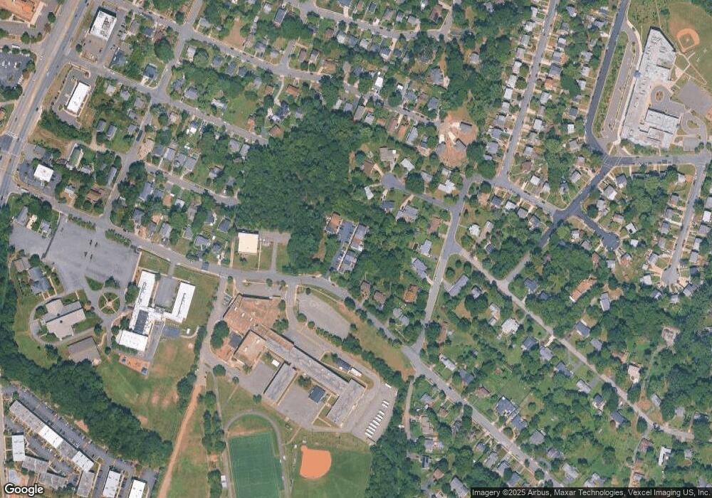 7009 Bryant Towne Ct, Alexandria, VA 22306 - photo 1