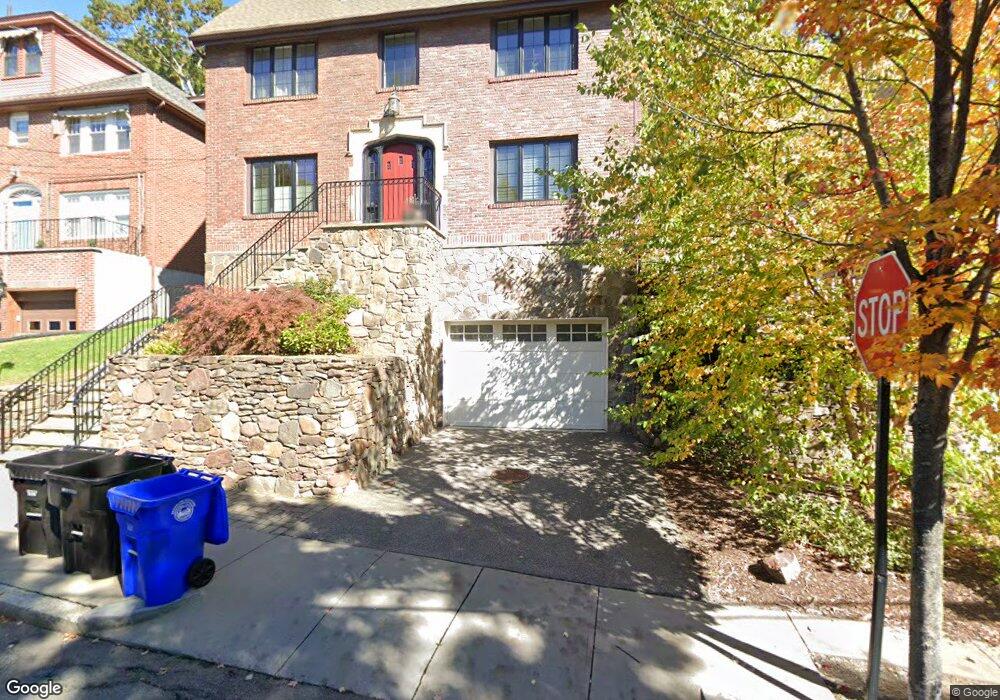 81 Westbourne Terrace unit 1, Brookline, MA 02446 - photo 1