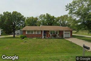 1402 Primrose Ln, Macon, MO 63552