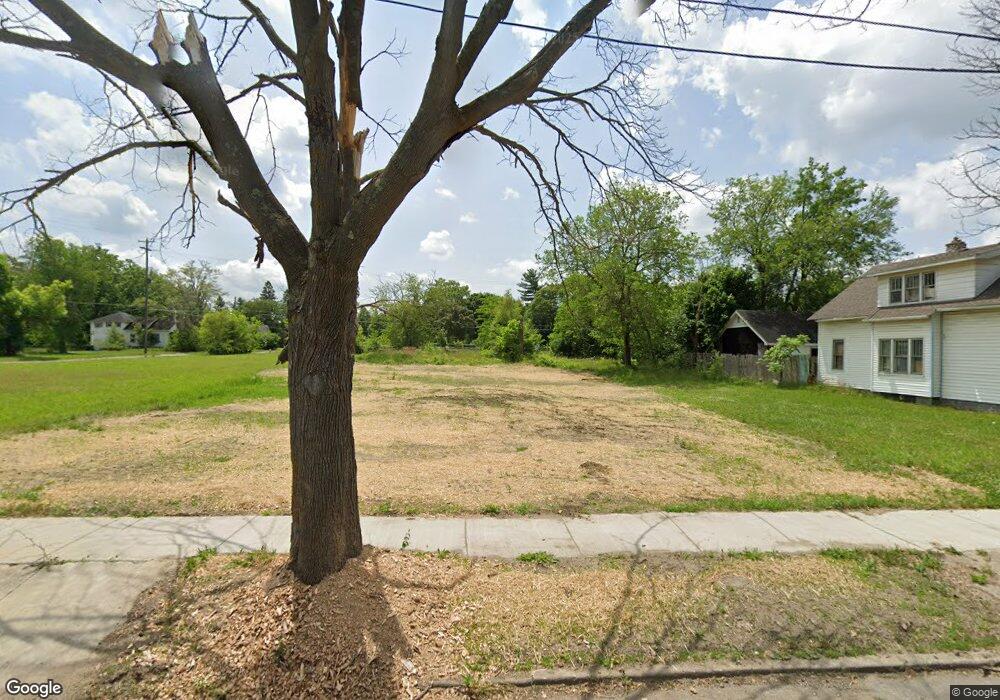 1650 Leith St, Flint, MI 48506 - photo 1