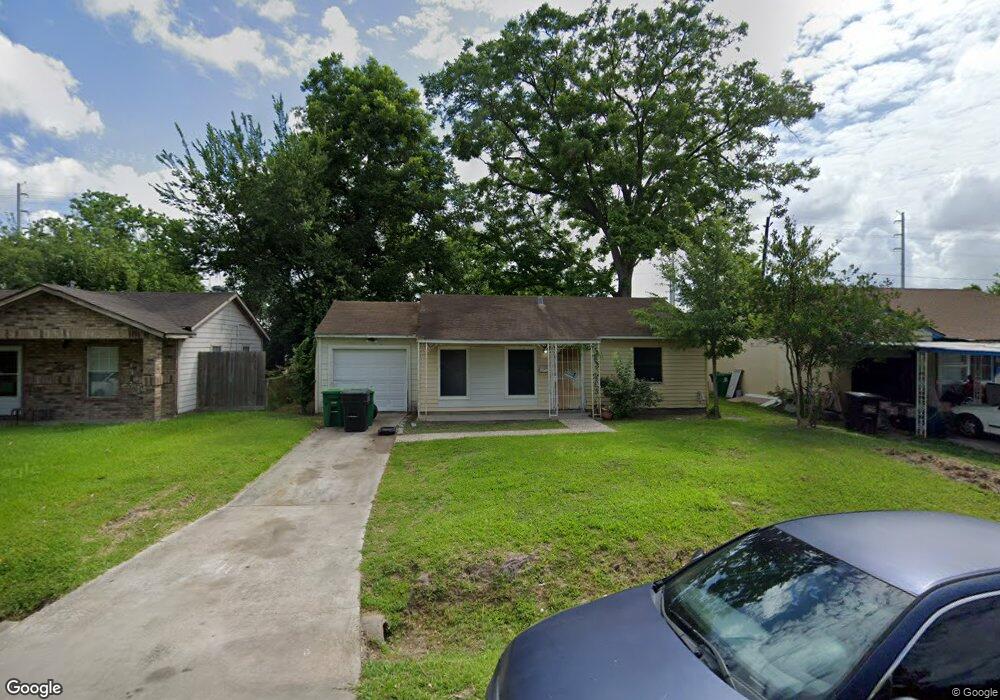 10002 Whitehead St, Houston, TX 77088 - photo 1