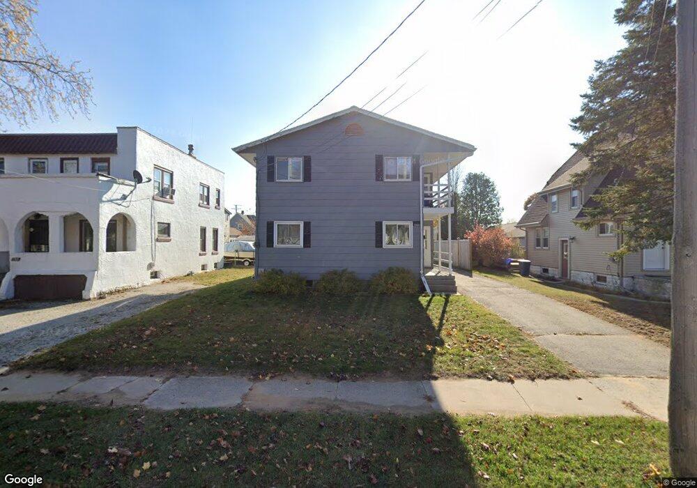 1709 28th St, Two Rivers, WI 54241 - photo 1