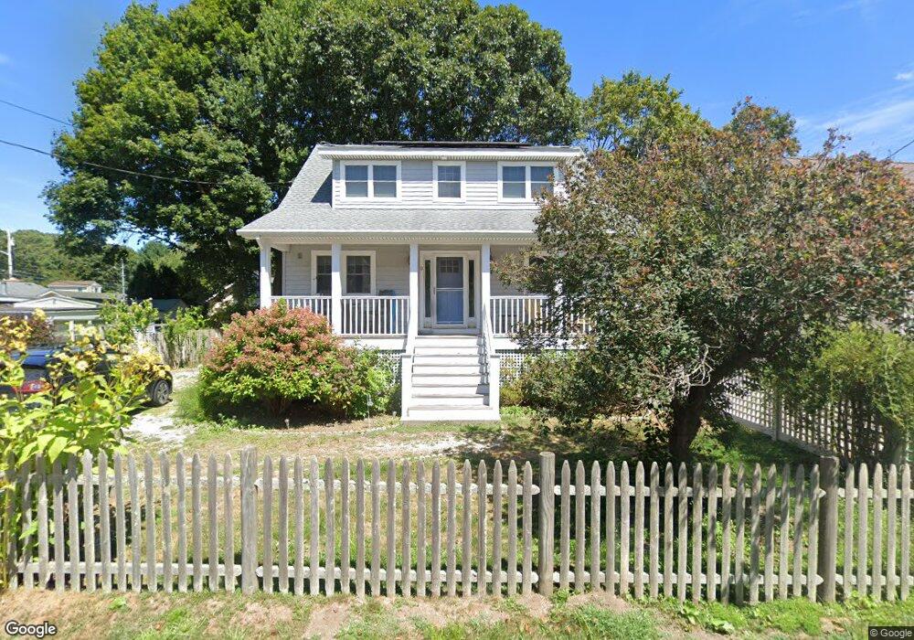 9 Maple St, Wakefield, RI 02879 - photo 1