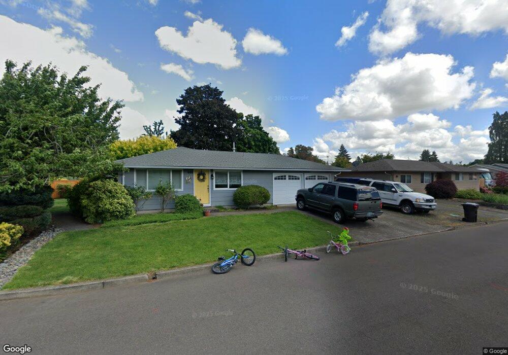 688 N Birch St, Canby, OR 97013 - photo 1