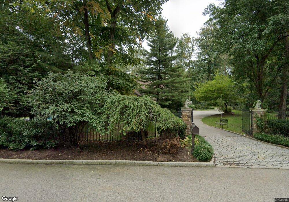 805 Roscommon Rd, Bryn Mawr, PA 19010 - photo 1