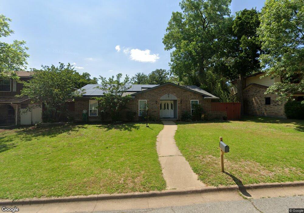 901 S Hyde Park Ave, Denison, TX 75020 - photo 1