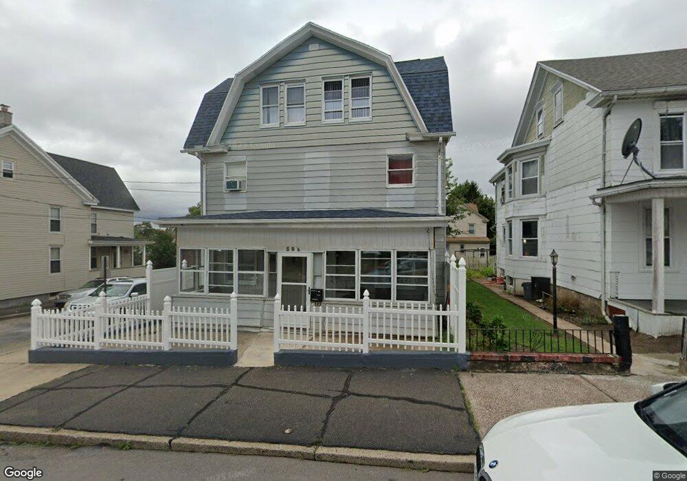 582 N Wyoming St, Hazleton, PA 18201 - photo 1