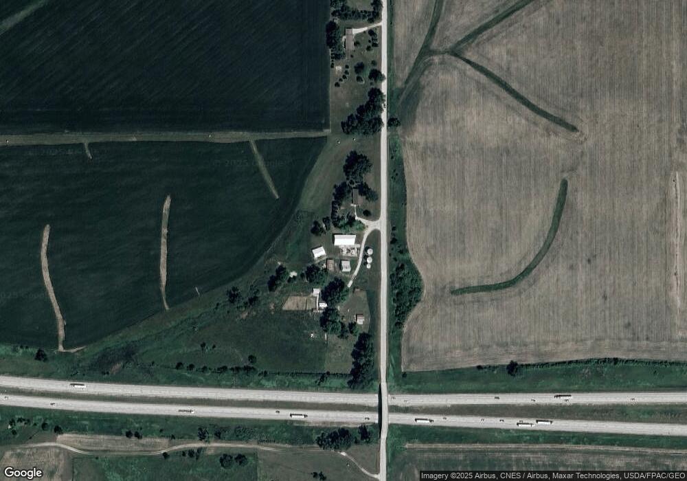 1683 W 52nd St S, Newton, IA 50208 - photo 1