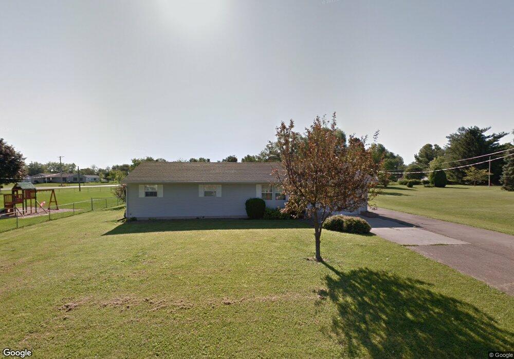 212 Robert Ln, Xenia, OH 45385 - photo 1