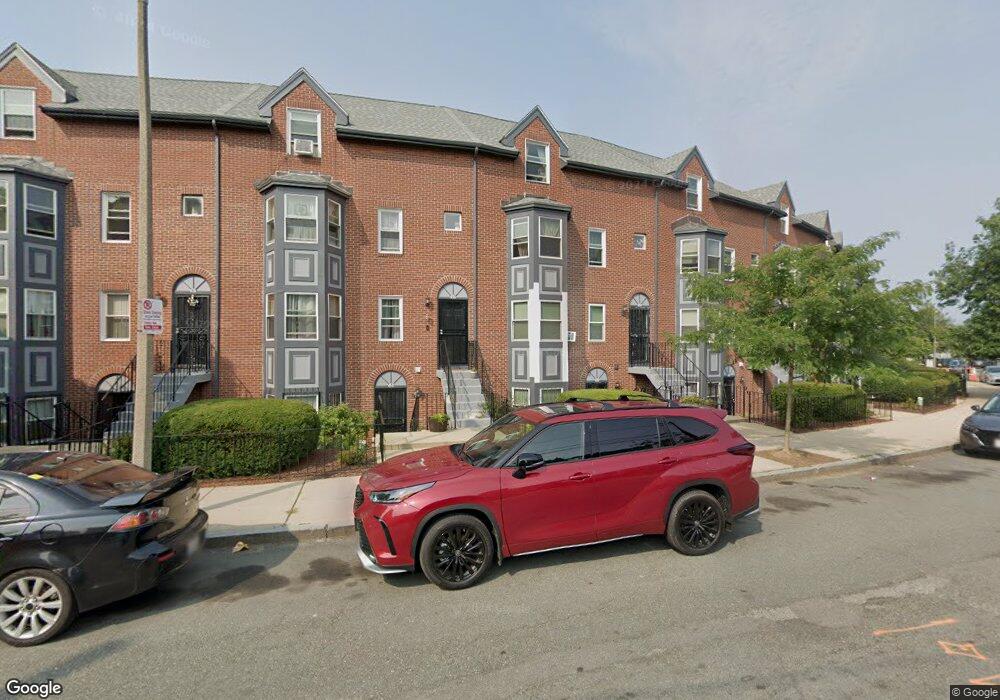 43b Circuit St unit 43, Boston, MA 02119 - photo 1