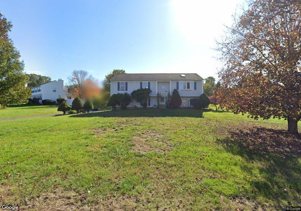 9 Deerfield Dr, Broad Brook, CT 06016 - photo 1