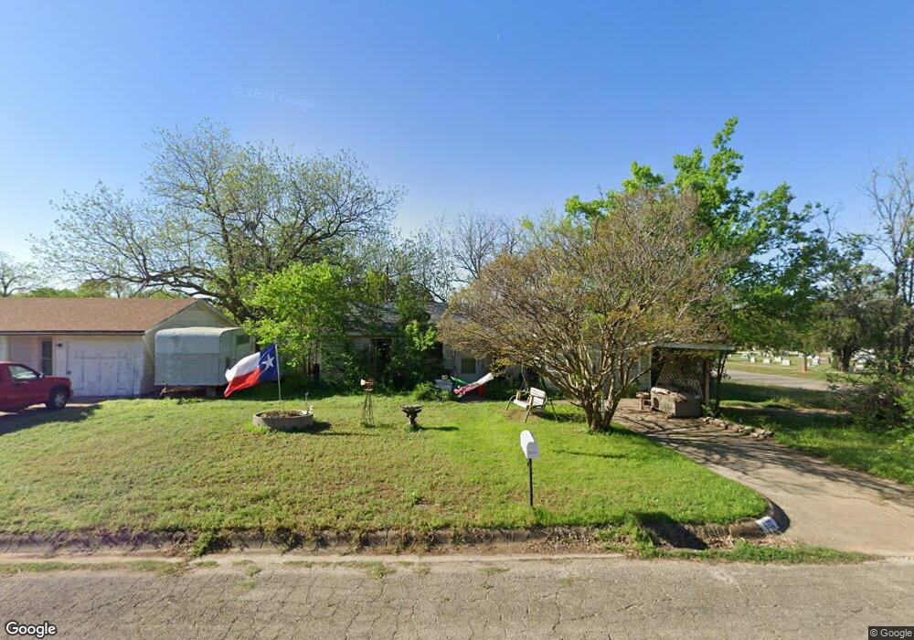 602 E Water St, Weatherford, TX 76086 - photo 1