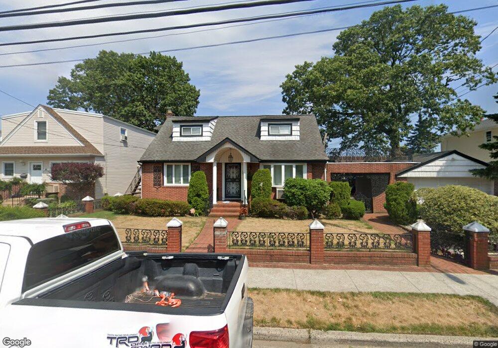 105 Lucille Ave, Franklin Square, NY 11010 - photo 1