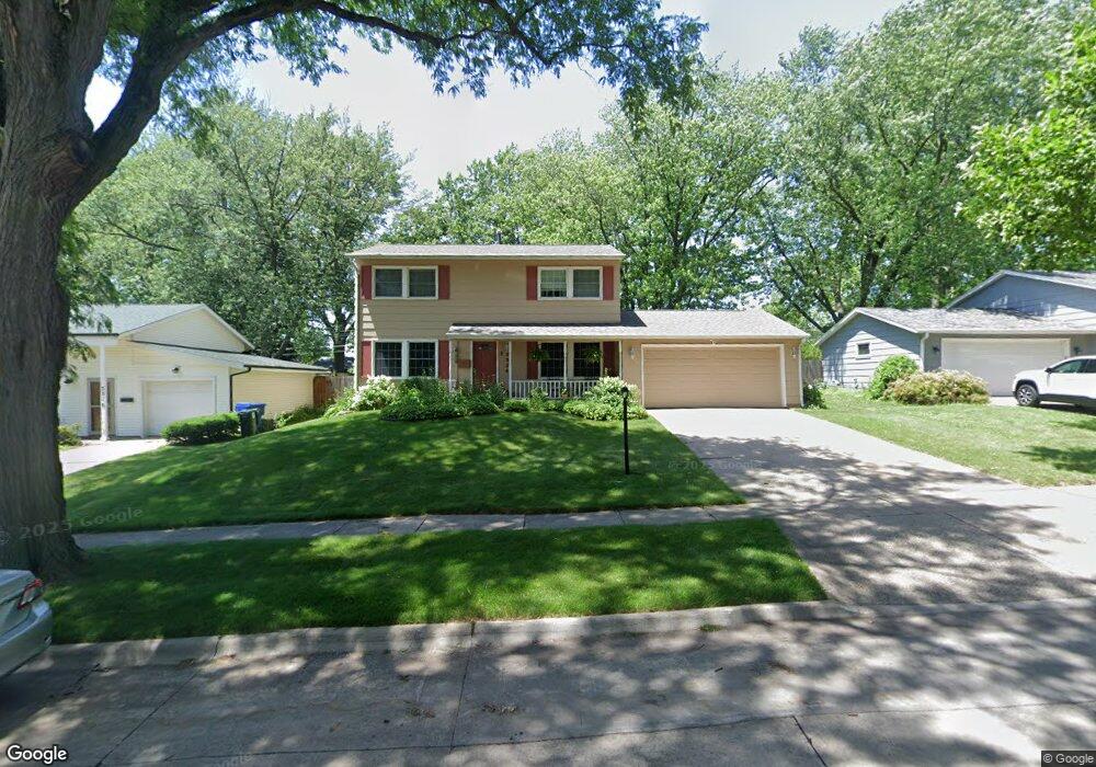 3324 Forest Rd, Davenport, IA 52807 - photo 1