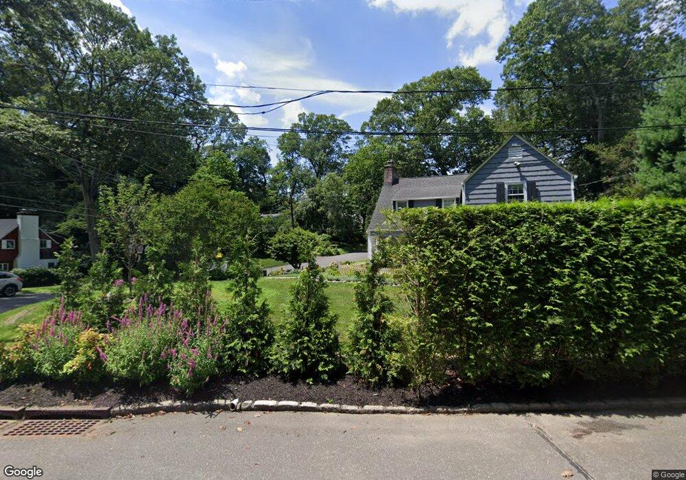 45 Willow Dr, Port Washington, NY 11050 - photo 1