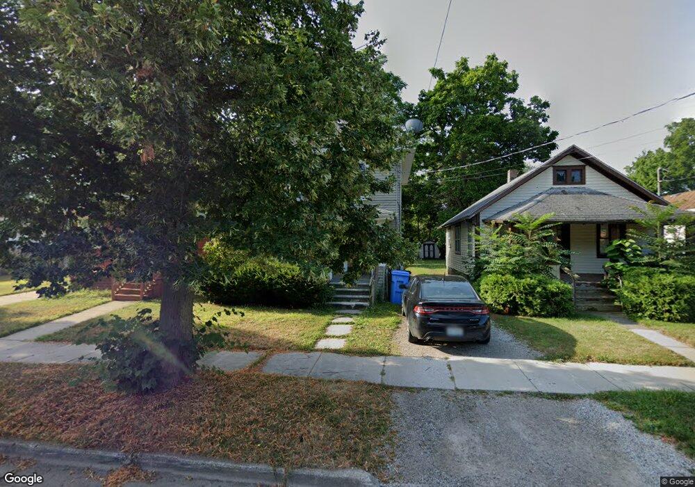 1143 W Maple St, Lansing, MI 48915 - photo 1