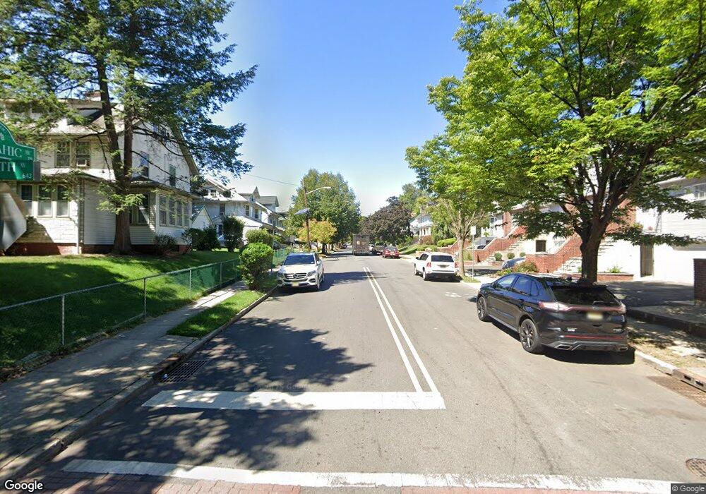 0 Weequahic Ave unit 2, Newark, NJ 07112 - photo 1