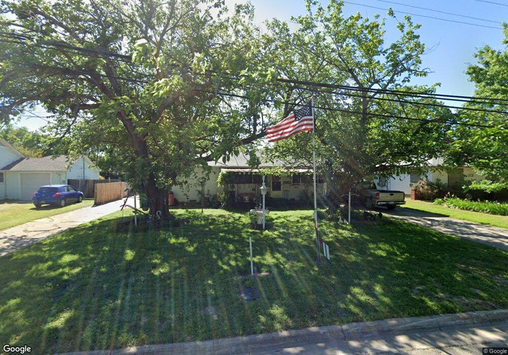 109 Line Dr, Gainesville, TX 76240 - photo 1