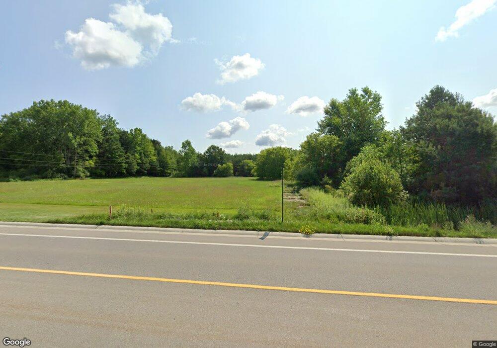 2424 N Eastman Rd, Midland, MI 48642 - photo 1