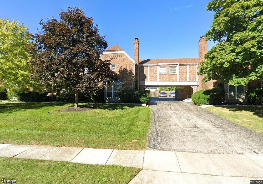 4549 Sandringham Dr unit 4549, Columbus, OH 43220 - photo 1