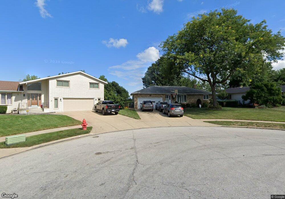 30203 Overlook Dr, Wickliffe, OH 44092 - photo 1