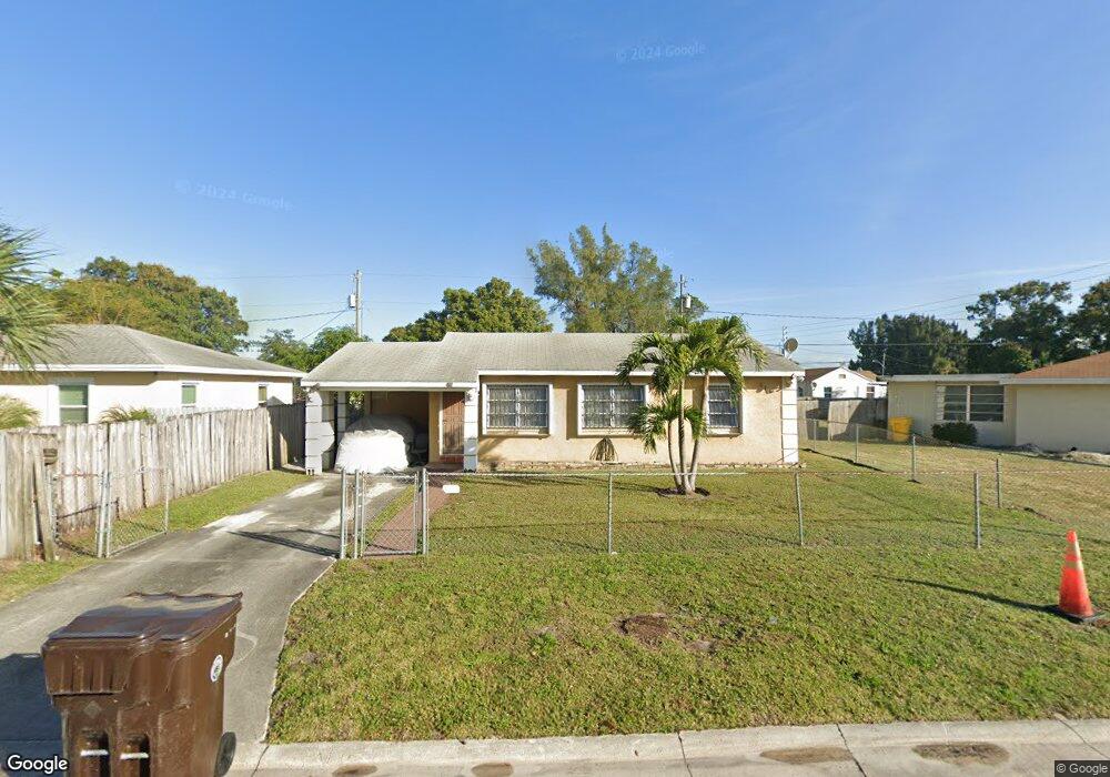 811 41st St, West Palm Beach, FL 33407 - photo 1