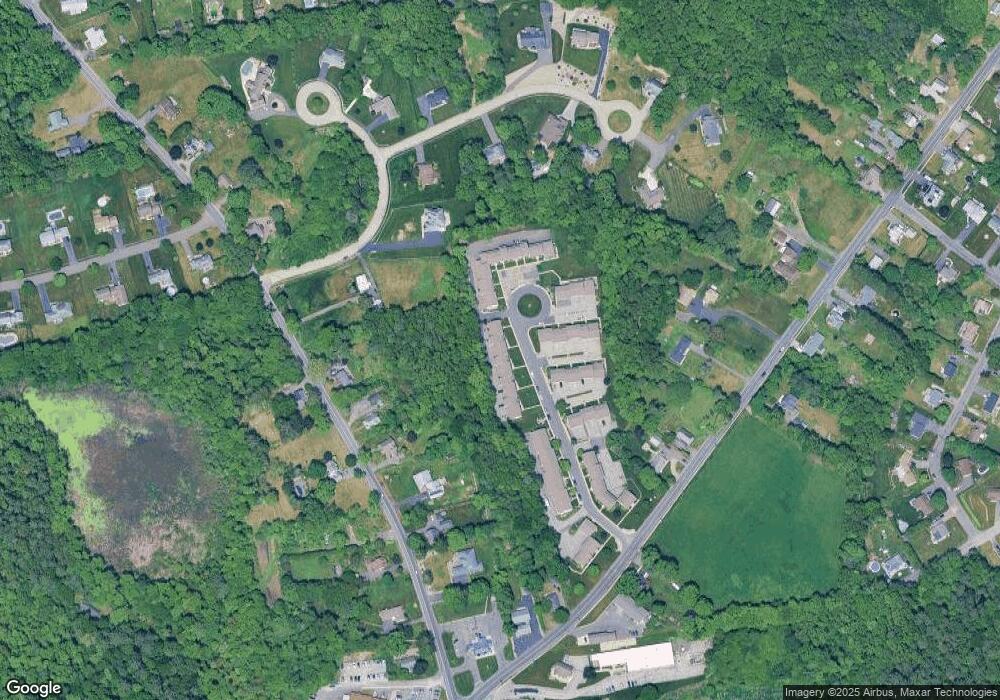 805 Meadowecrest Cir, Ludlow, MA 01056 - photo 1