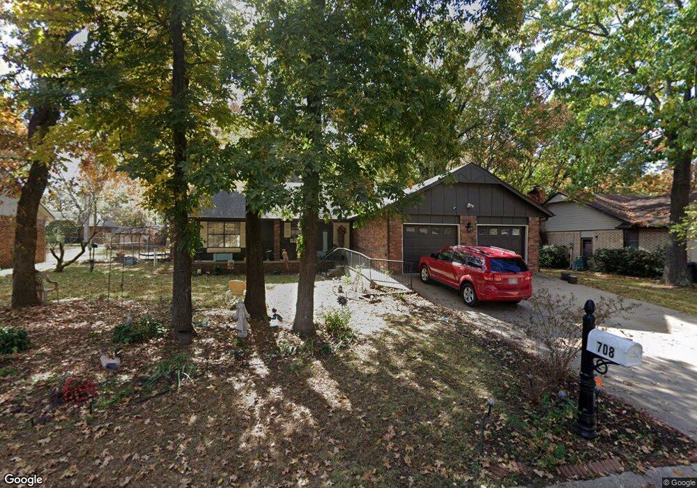 708 Jeffrey St, Tahlequah, OK 74464 - photo 1