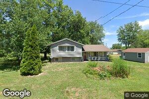 145 Tremont St, Barry, IL 62312