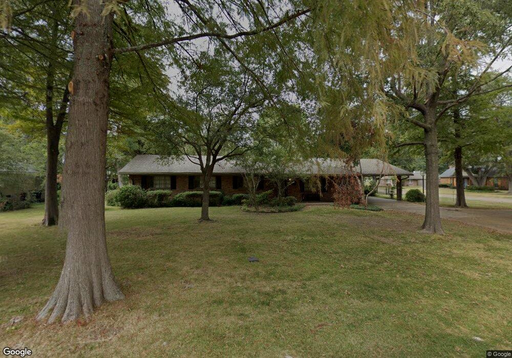 141 Clover Cir, Greenville, MS 38701 - photo 1