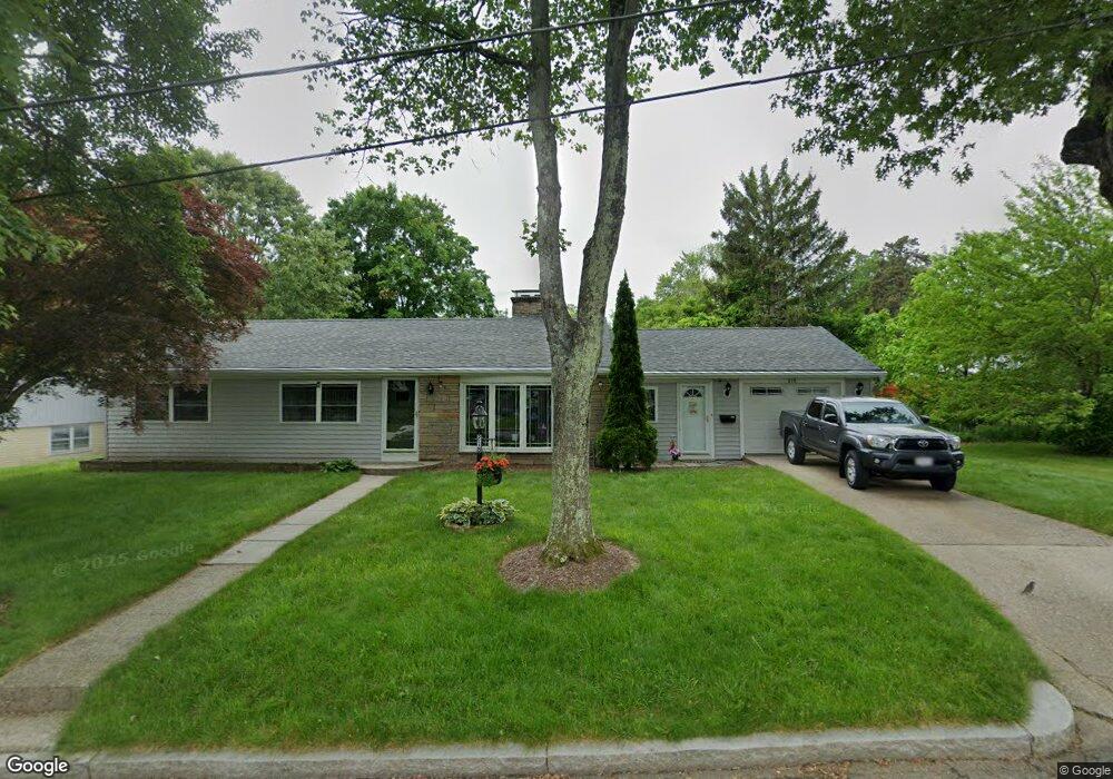 218 Carver St, Springfield, MA 01108 - photo 1