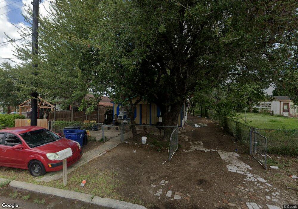 610 S 23rd St, Donna, TX 78537 - photo 1