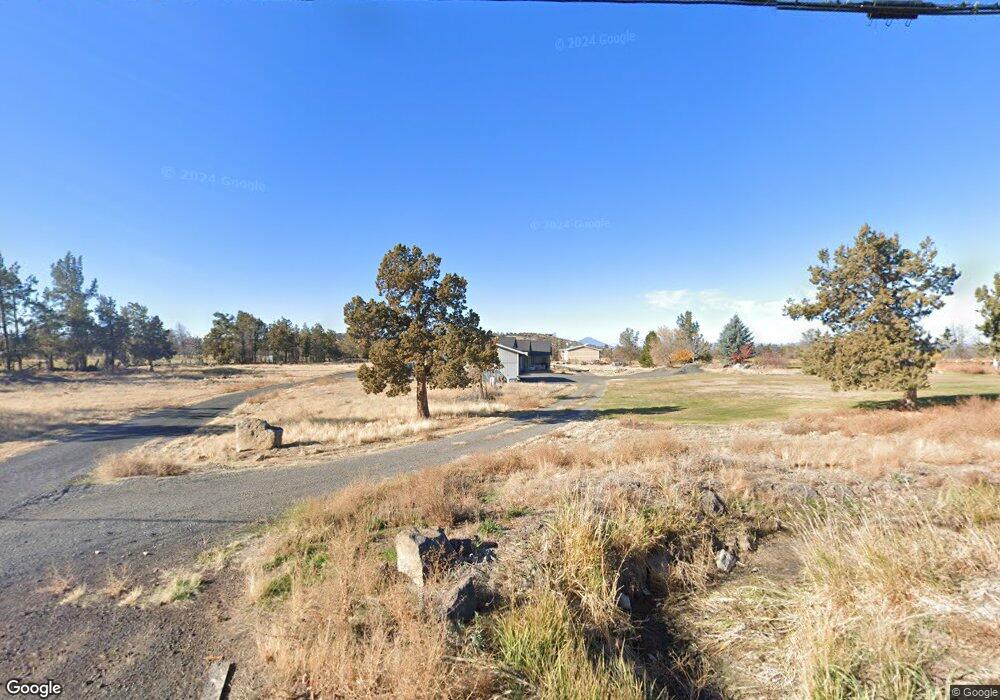 6037 NE 5th St, Redmond, OR 97756 - photo 1