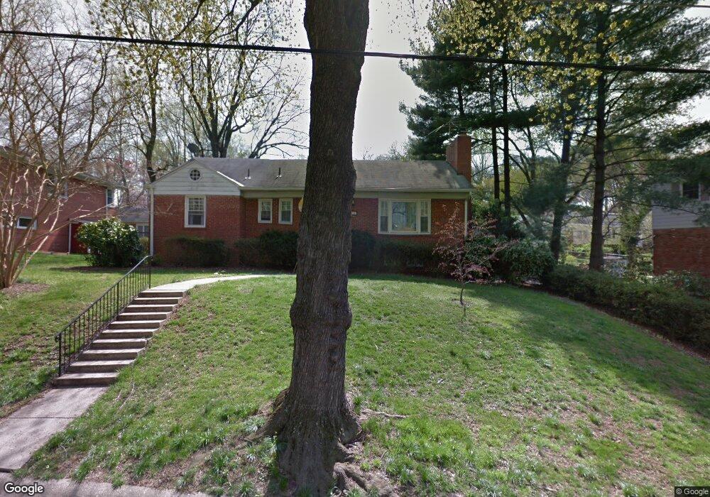 3512 Glenmoor Dr, Chevy Chase, MD 20815 - photo 1