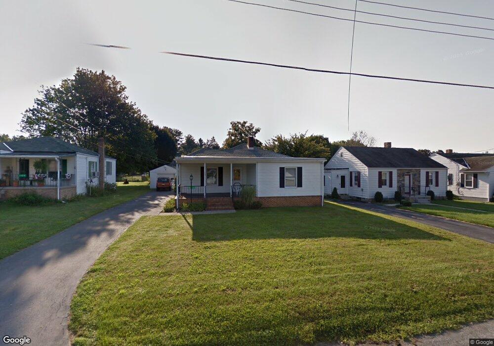 111 Landis Ave, Waynesboro, PA 17268 - photo 1