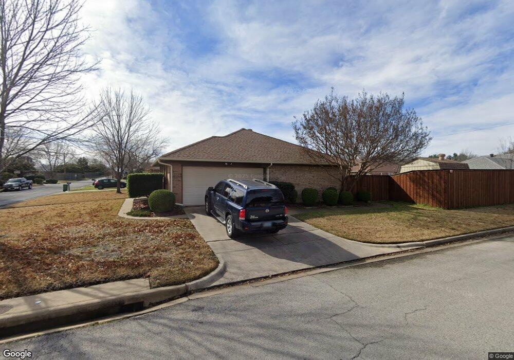 5353 Bob Dr, North Richland Hills, TX 76180 - photo 1