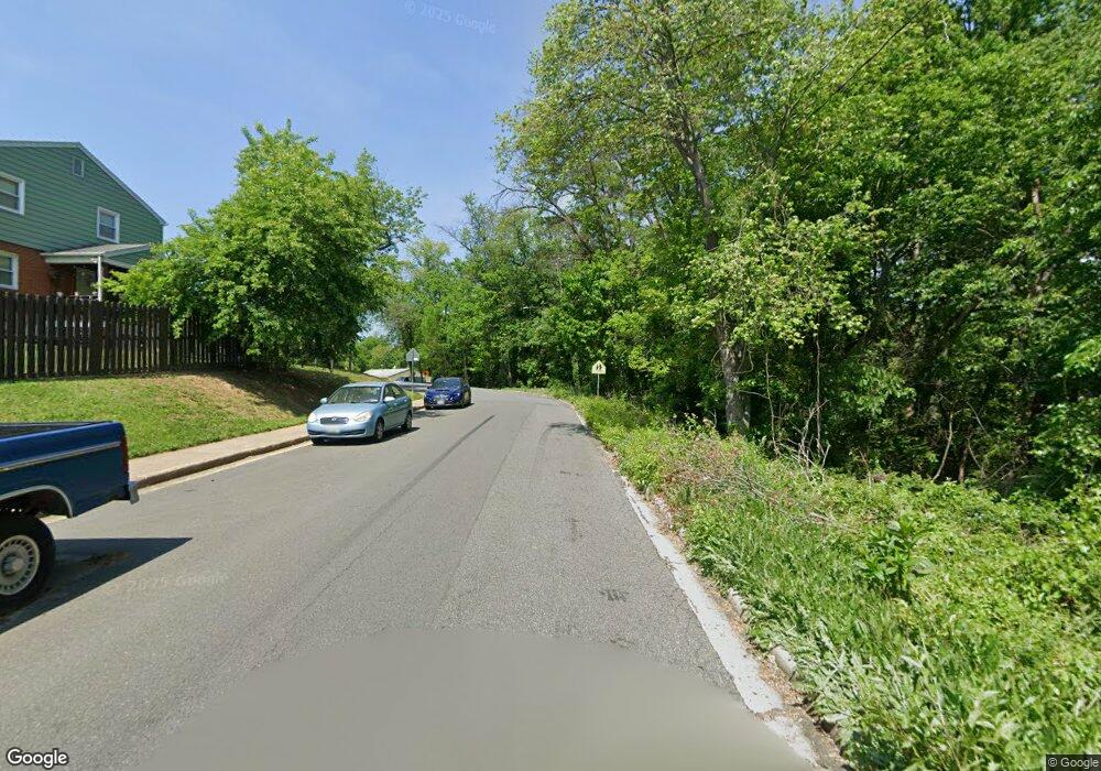 2552 Mary Baldwin Dr, Alexandria, VA 22307 - photo 1