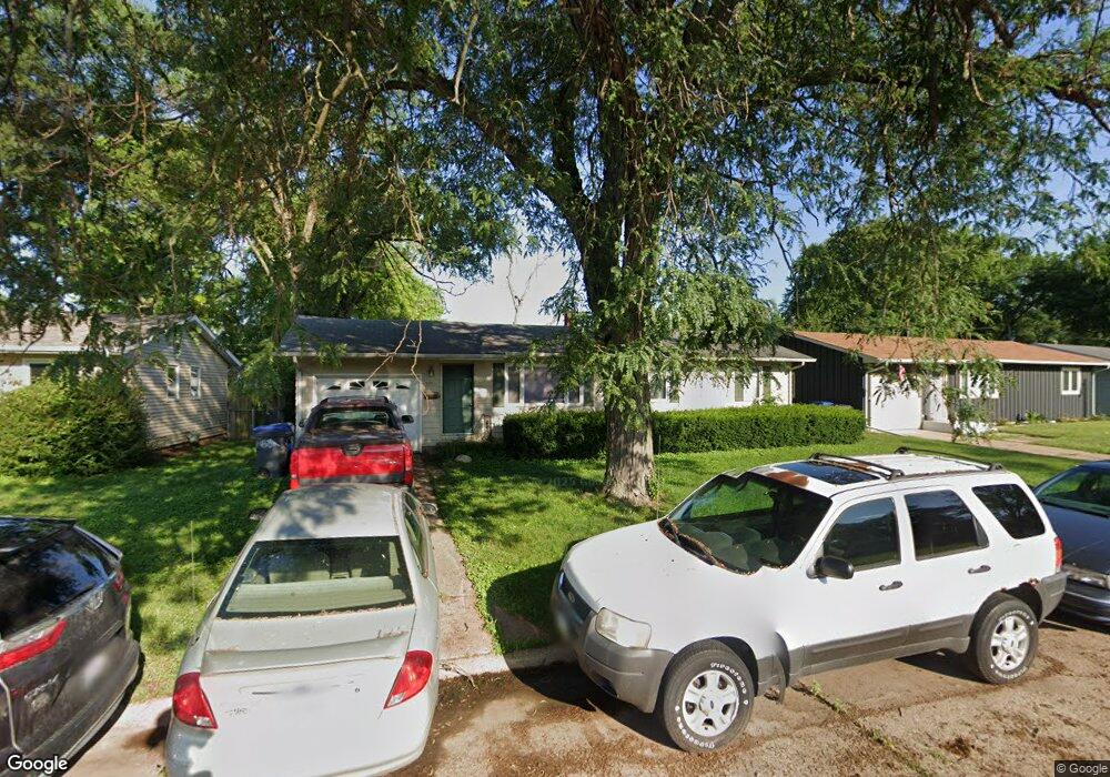 2606 Crestview Dr, Bettendorf, IA 52722 - photo 1