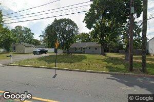 45 Sand Hills Rd, Kendall Park, NJ 08824