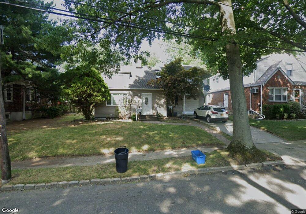 6 Primrose Ave, Floral Park, NY 11001 - photo 1