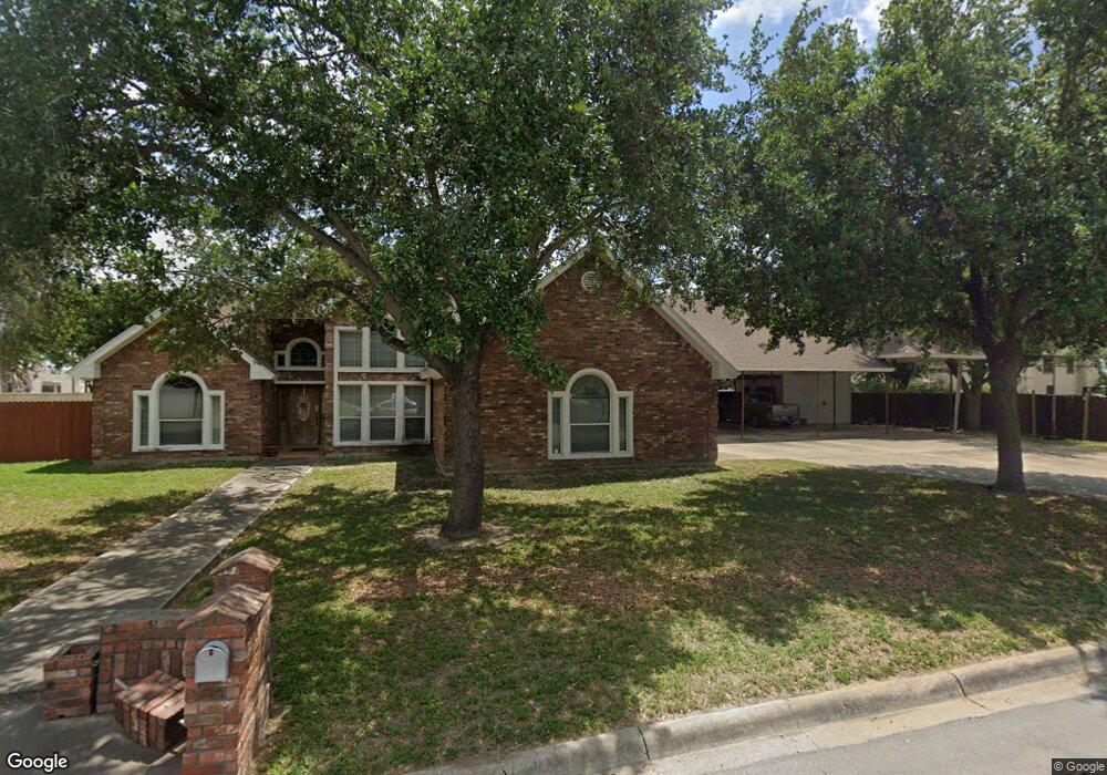 1018 N Linden St, Pharr, TX 78577 - photo 1