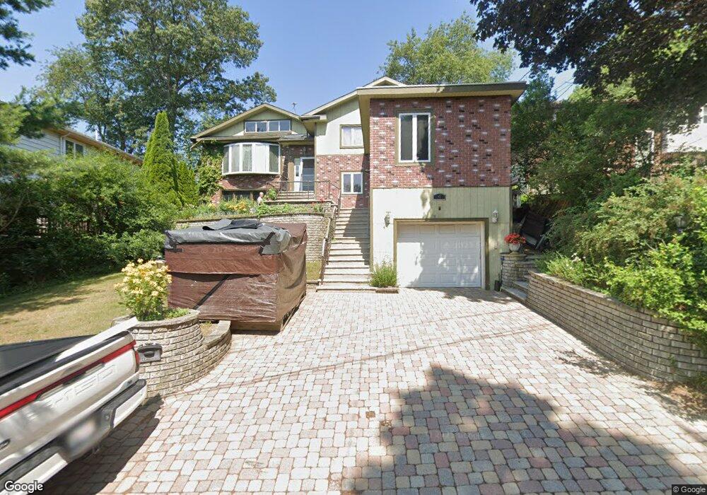 4 Bristol Rd, Marblehead, MA 01945 - photo 1