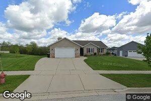860 Esker Cir, Kewaskum, WI 53040