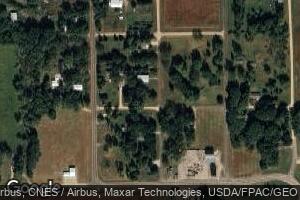 82 Main St, Windom, MN 56101