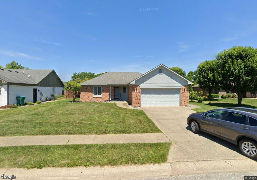 1026 Pamela Dr, Plainfield, IN 46168 - photo 1